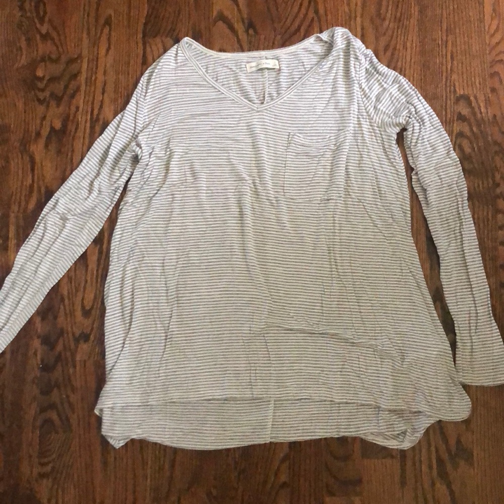 Long sleeve soft abercrombie and fitch shirt